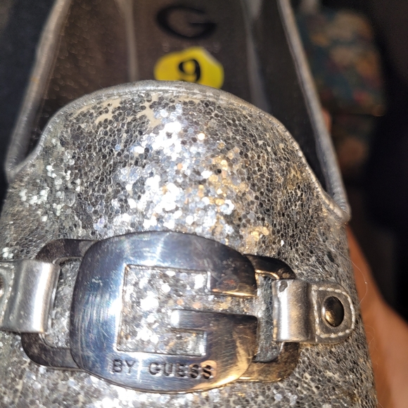 Guess flats women size US 9, Sparkle with Buckle - Picture 8 of 13